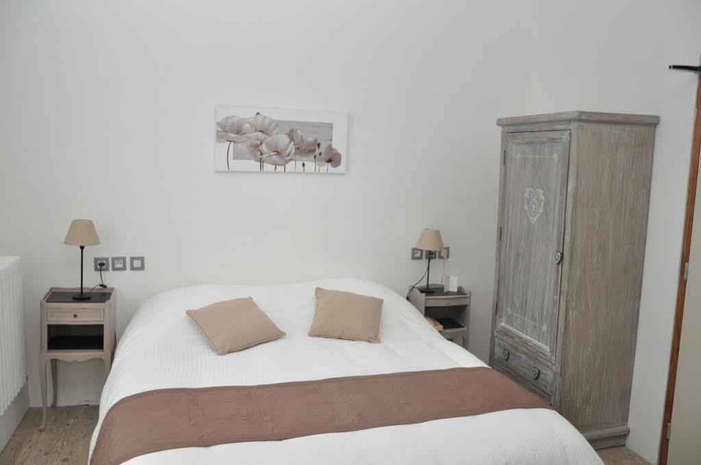 Logis Hotel Restaurant Le Lascaux Montignac-Lascaux Esterno foto
