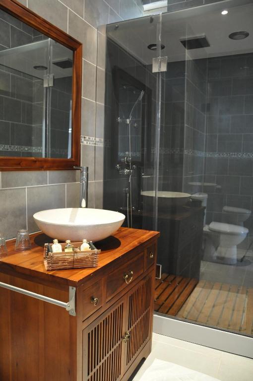 Logis Hotel Restaurant Le Lascaux Montignac-Lascaux Esterno foto